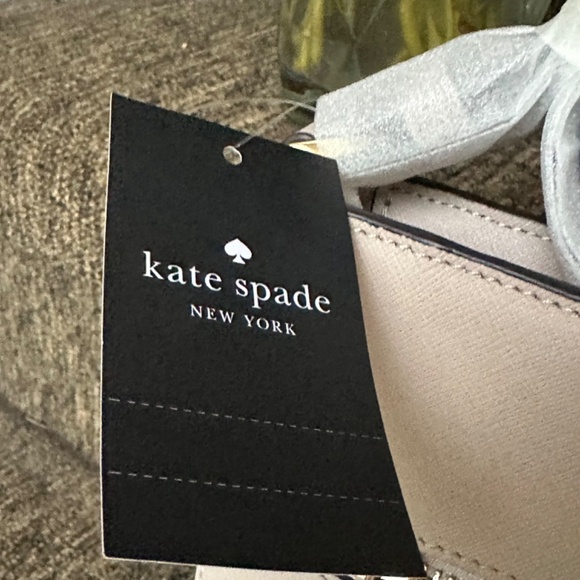 Kate Spade Tusk On Purpose Large Swingpack Crossbody. New with tag. - Picture 8 of 11